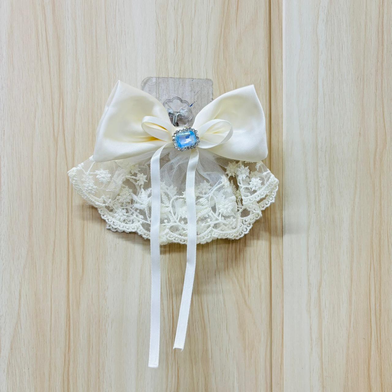 Royal Lace Bow Clip