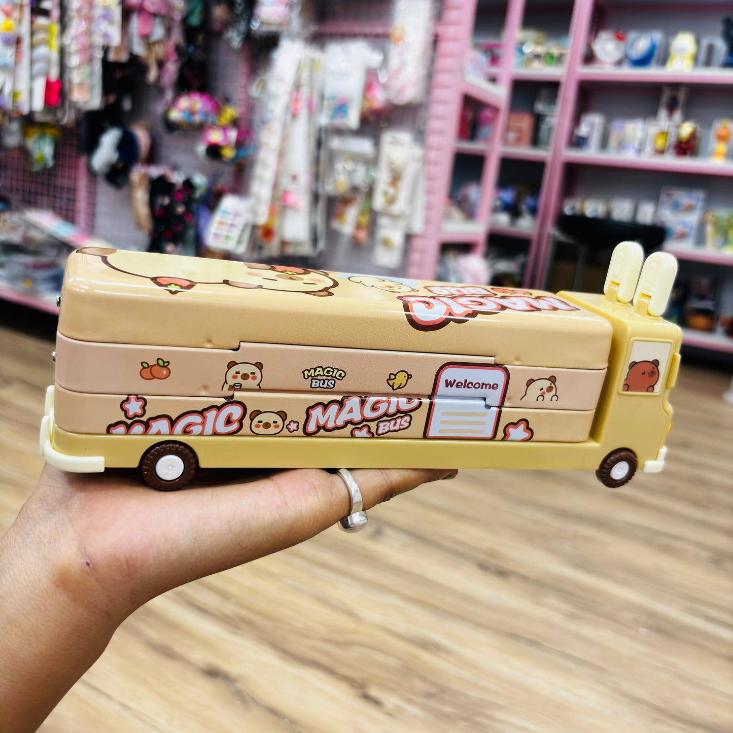 Bus-shaped Geometry Boxes