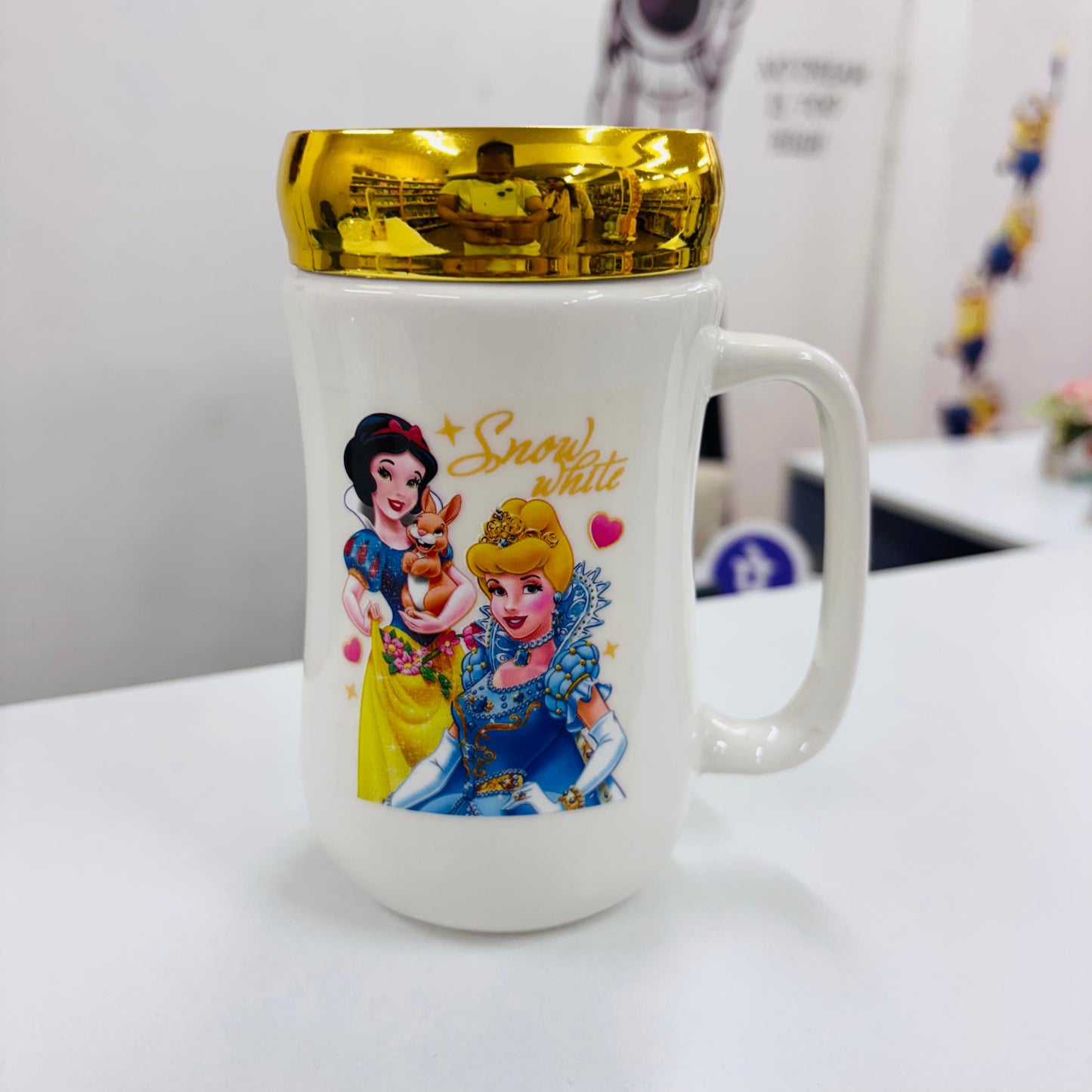 Snow White Coffee Mug with Mirror
