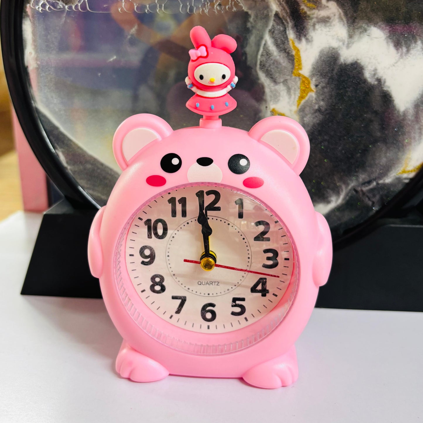 Sanrio-Themed Table Clock With Pen Stand