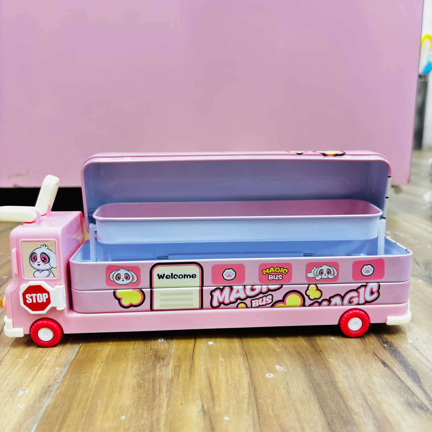 Bus-shaped Geometry Boxes