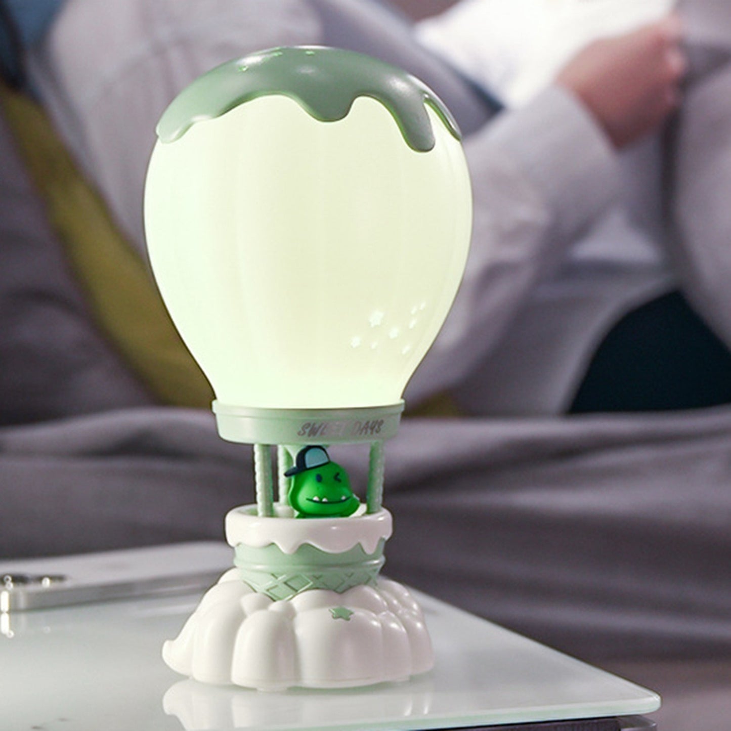 Ice Cream Air Balloon Night Table Lamp