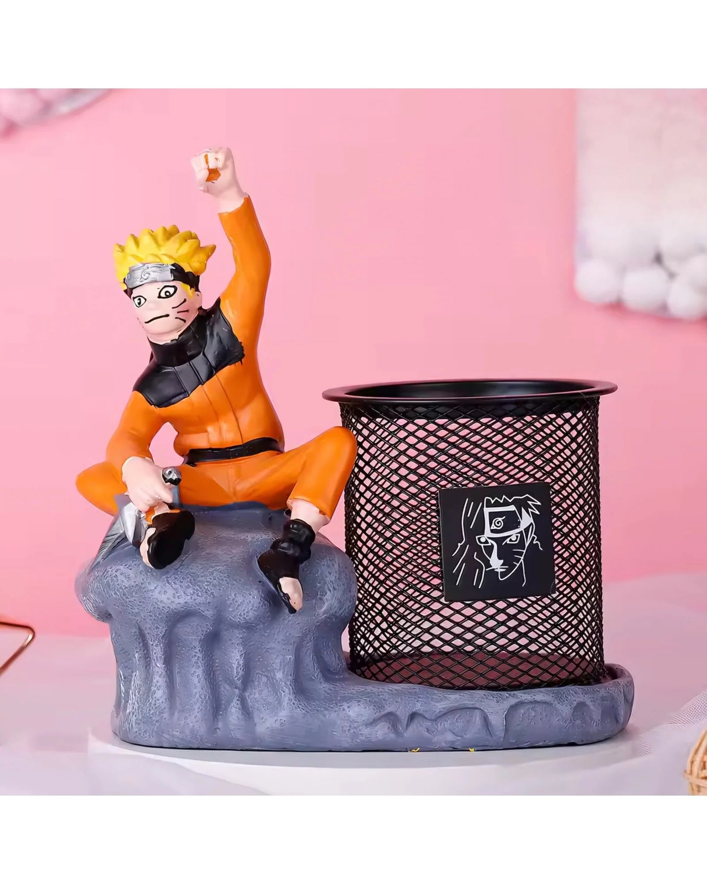 Naruto Action Figure Pen Stand