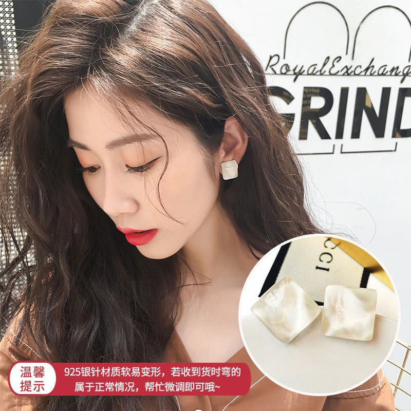 Acrylic small cube summer earings