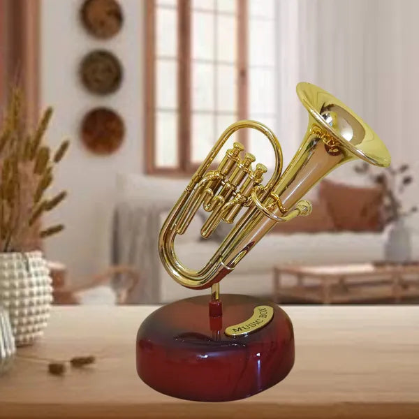 Saxophone Musical Showpeice Makes Sound A
