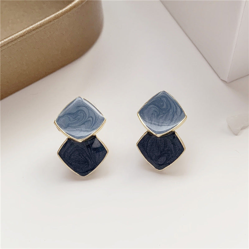 Simple Splicing Contrast Color Earrings