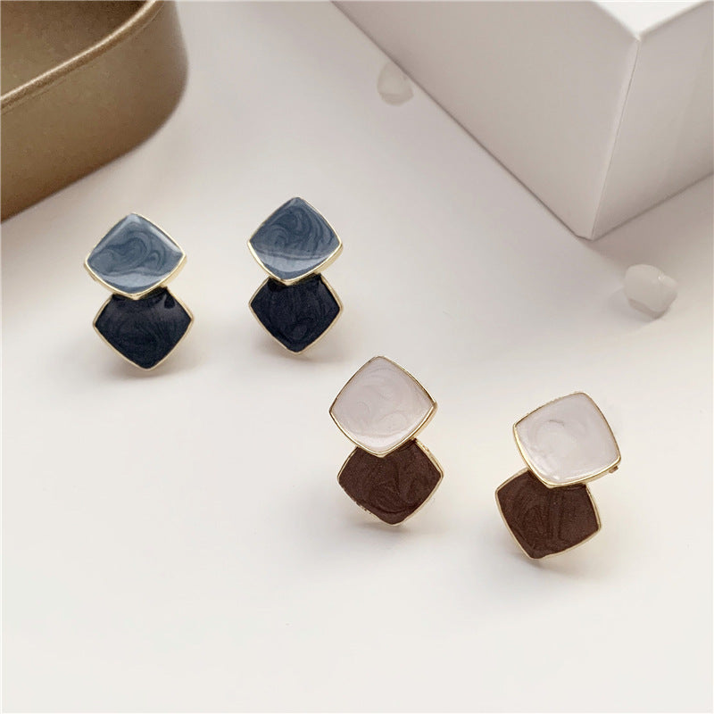 Simple Splicing Contrast Color Earrings