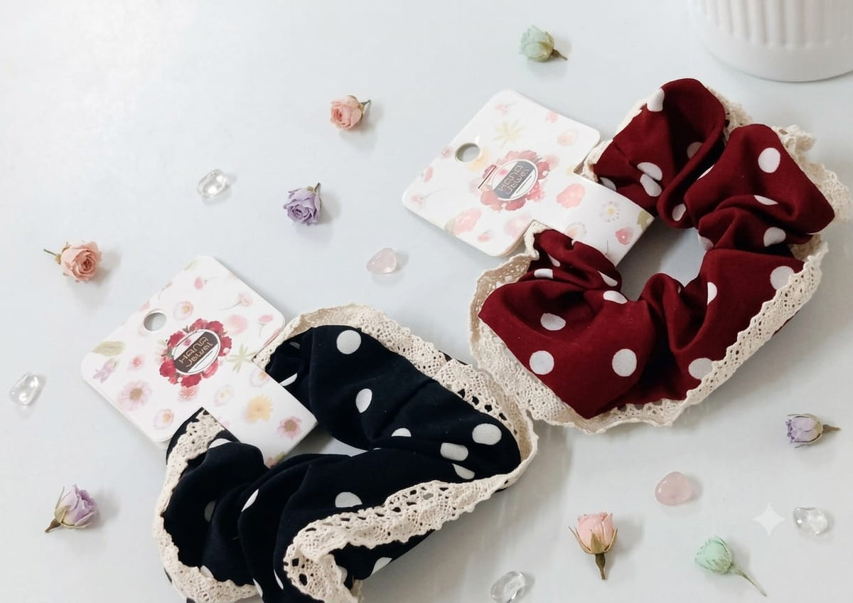 Polka Dot Lace Trim Scrunchie
