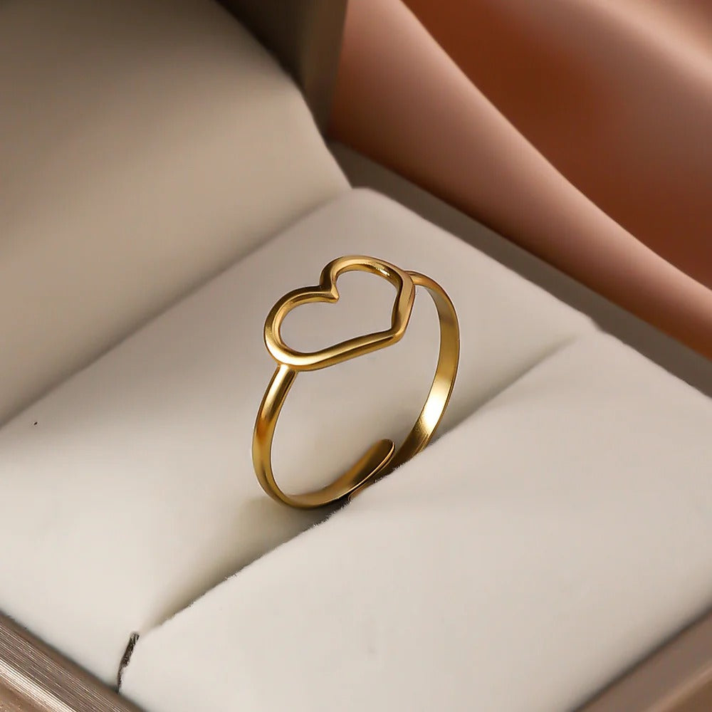 Twisted bead Heart-Shape Ring