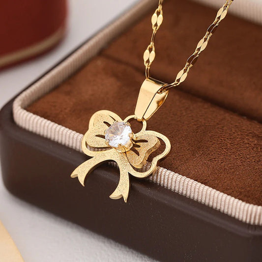 Bowknot with diamonds Necklace